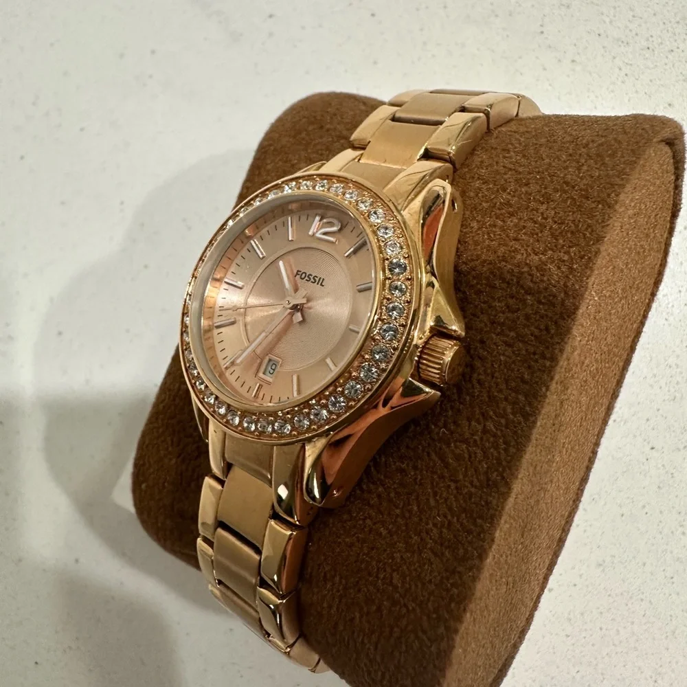 Fossil brand new